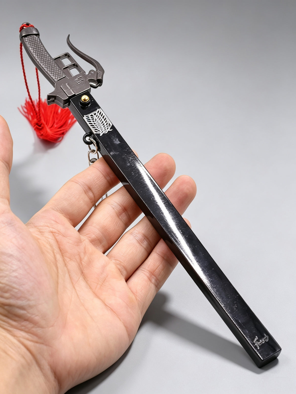 YP Katana Attack on Titan 23cm Metal Sword Keychain Handheld Scale